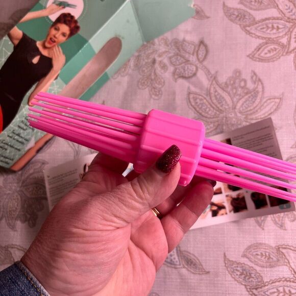 No Heat Curling PinβCurls Victory Rolls 2 Sizes Booklet PINK 1920 Vintage Look - Picture 11 of 16